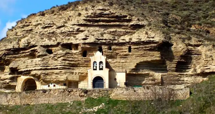 Tosantos - Ermita Virgen de la Peña