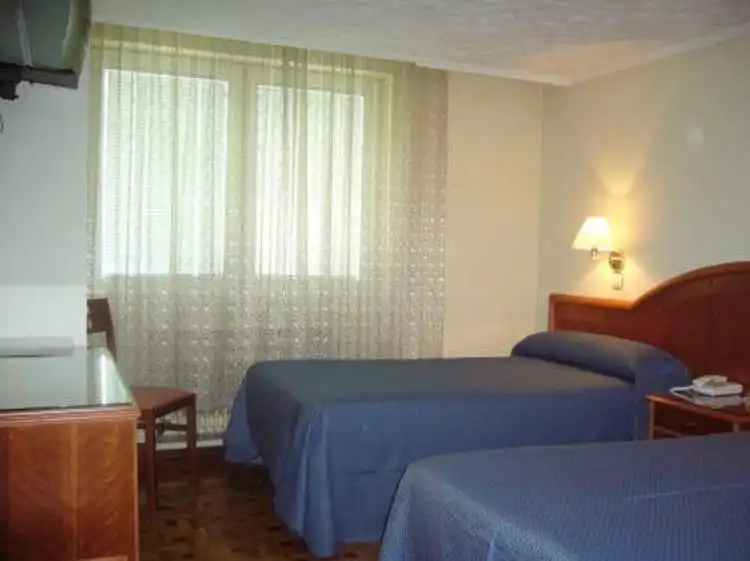 Hotel Buenos Aires, Burgos - Habitaciones