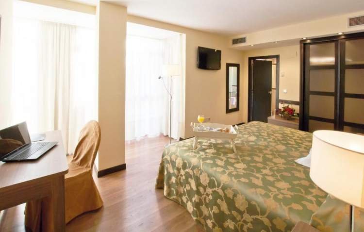 Hotel Centro Los Braseros, Burgos - Habitaciones