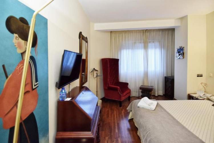 Hotel María Luisa, Burgos - Habitaciones