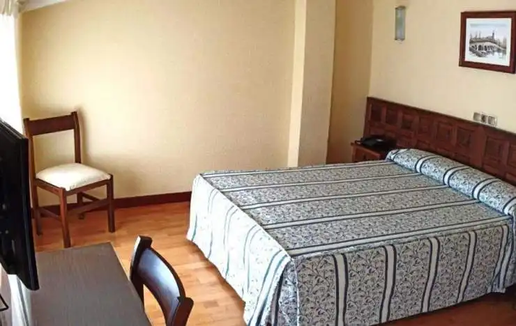 Hotel Las Vegas, Burgos - Habitaciones