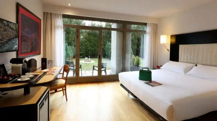 Habitación Premium del Hotel Abba Burgos con terraza