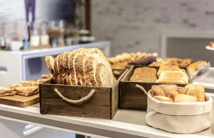Desayuno buffet del Hotel Ciudad de Burgos