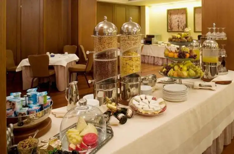 Desayuno buffet del Hotel Almirante Bonifaz