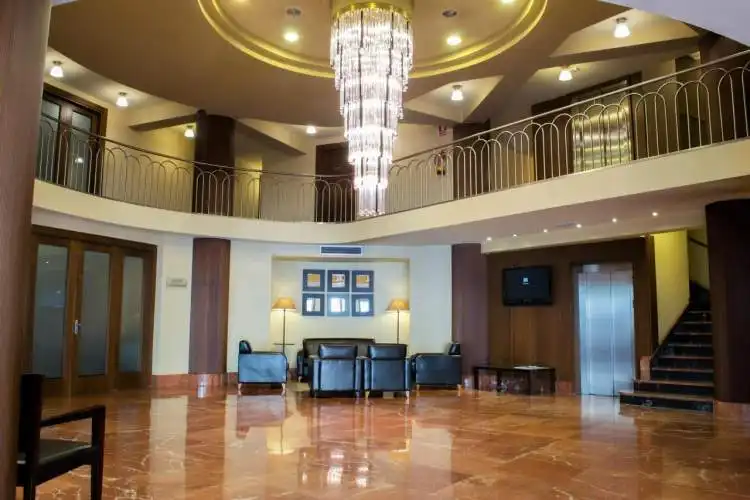 Hall del Hotel Almirante Bonifaz en el centro de Burgos