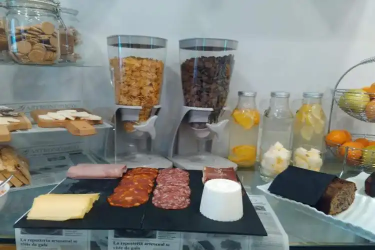 Desayuno buffet del Hotel Cuéntame La Puebla
