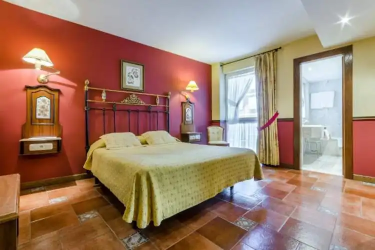Habitación doble del Hotel Mesón del Cid