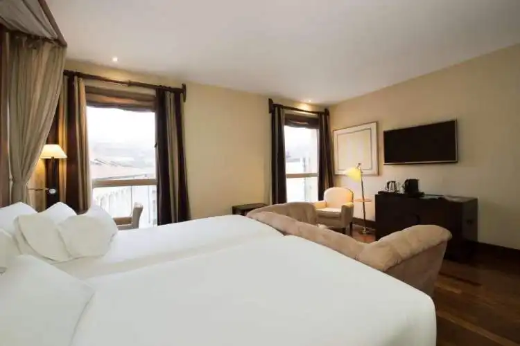 Habitación del Hotel NH Collection Palacio de Burgos