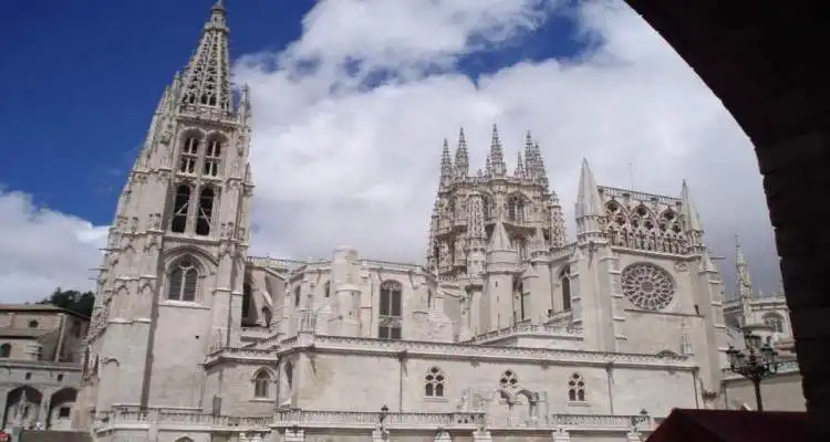 Imagen del exterior de la Catedral de Burgos